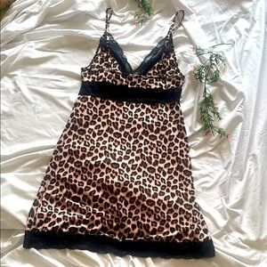 La Vie en Rose Leopard Print Lace Trim Nightie